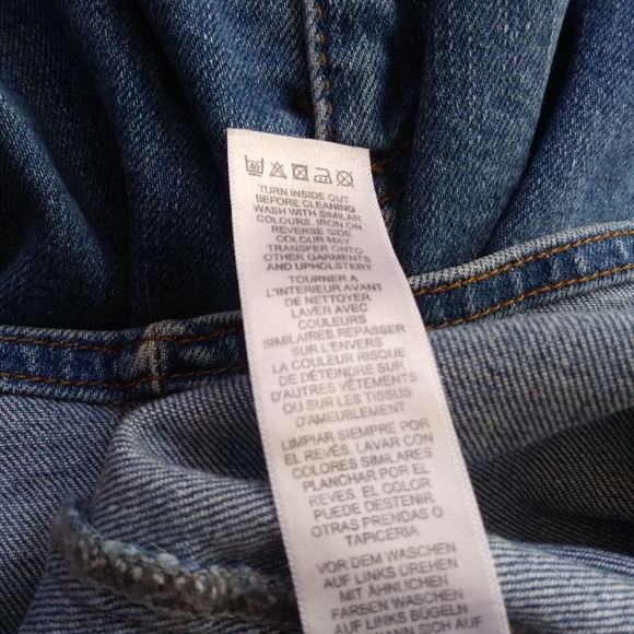 -SOLD- Denim skirt - Picture 5 of 7